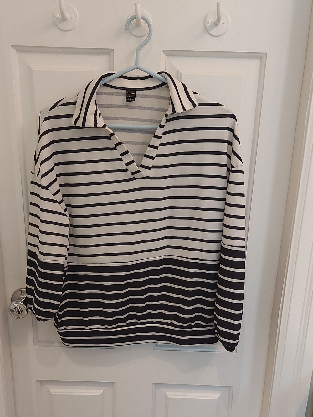 SHEIN Black & White Striped Polo Collar Sweatshirt